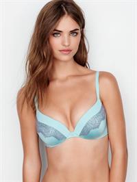 Robin Holzken in lingerie