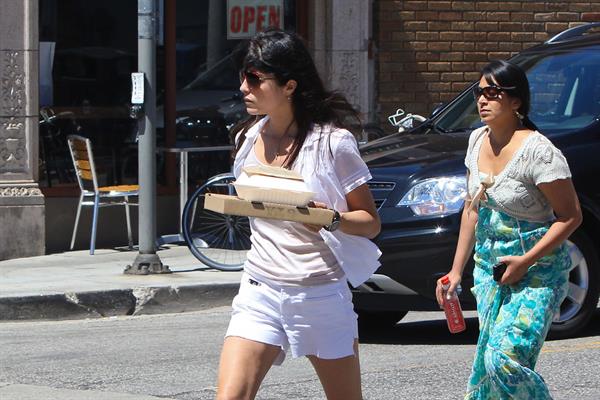 Selma Blair - Went to Abbot Kinney to buy some groceries on Saturday morning - September 1, 2012