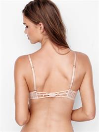 Robin Holzken in lingerie