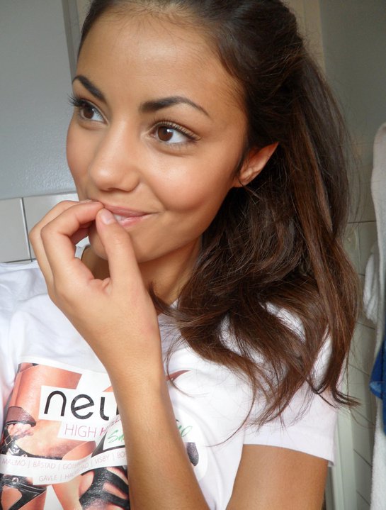 Johanna Lundback taking a selfie