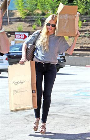 Sophie Monk - UPS Store in West Hollywood - August 28, 2012