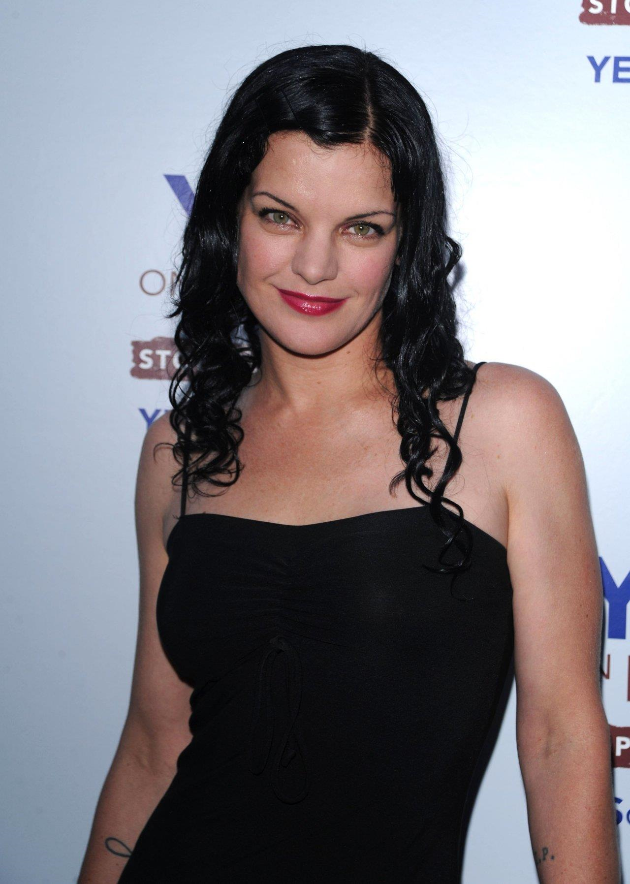 Pauley Perrette Pictures. 