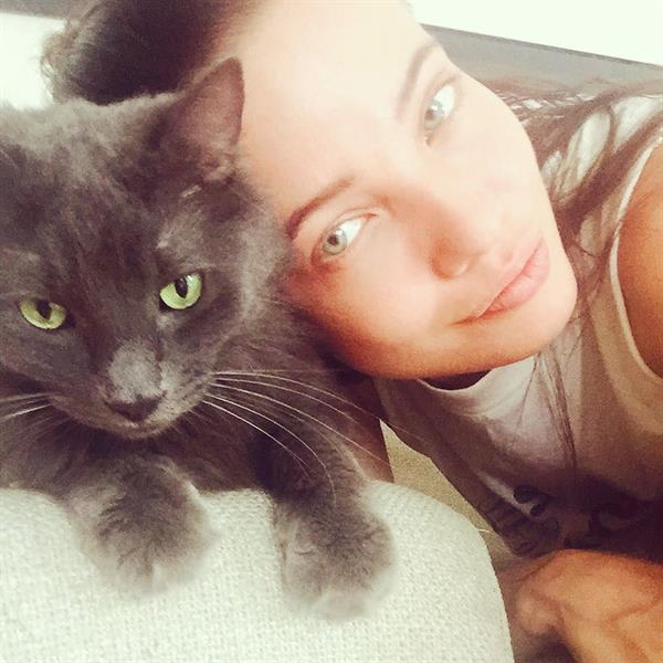 Stephanie Corneliussen taking a selfie