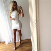 Anna Nyström taking a selfie