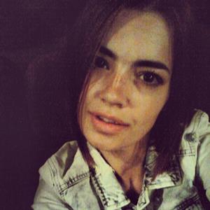 Lidia Savoderova taking a selfie