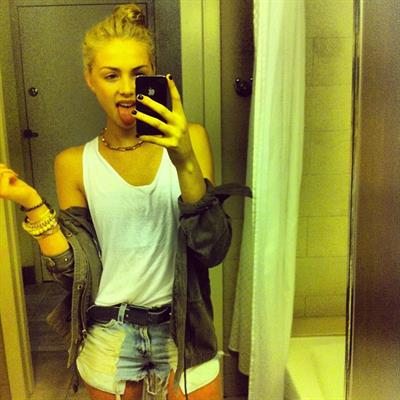 Taylor Godfrey taking a selfie