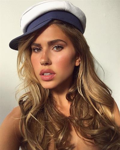 Kara del Toro