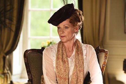 Samantha Bond