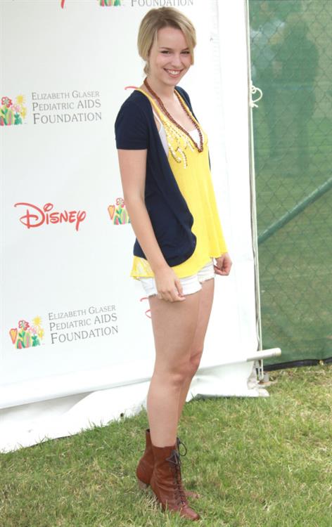 Bridgit Mendler