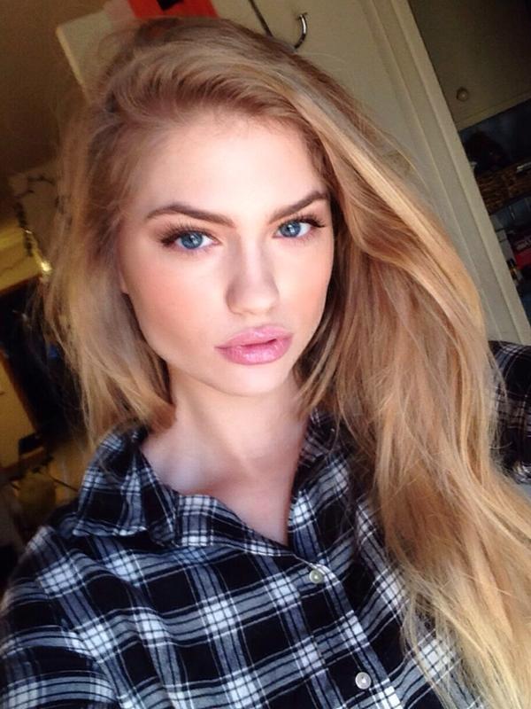 Alexandria Morgan taking a selfie