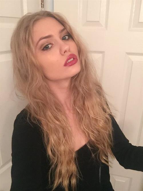 Alexandria Morgan taking a selfie