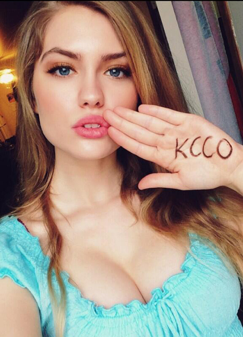 Alexandria Morgan taking a selfie