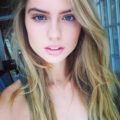 Alexandria Morgan taking a selfie