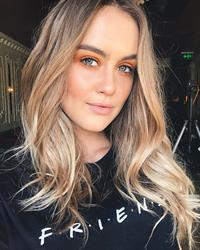 Stephanie Claire Smith taking a selfie