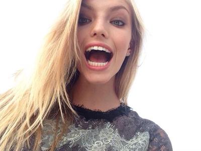 Niamh Adkins taking a selfie