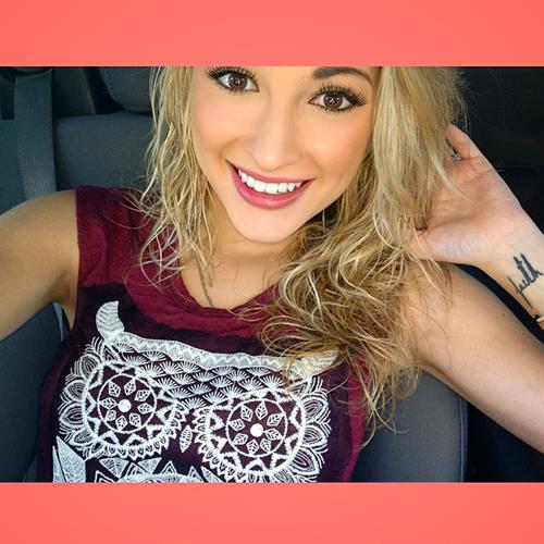 Anna Faith Carlson taking a selfie