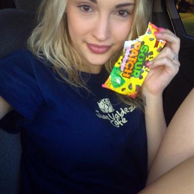 Anna Faith Carlson taking a selfie