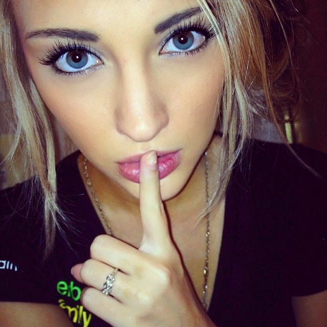 Anna Faith Carlson taking a selfie