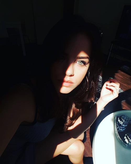 Georgia May Foote taking a selfie