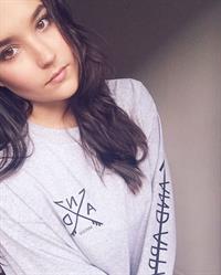 Rhiannon Fish taking a selfie