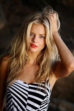 Samara Weaving