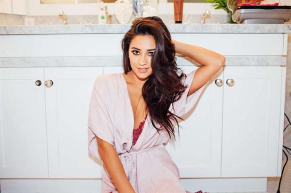 Shay Mitchell