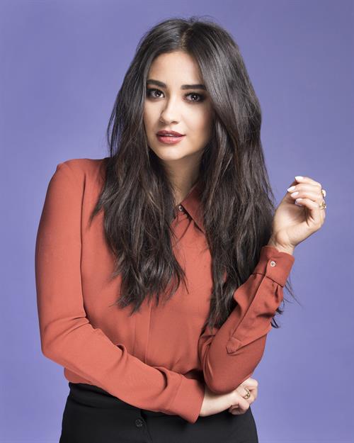 Shay Mitchell