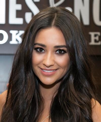 Shay Mitchell