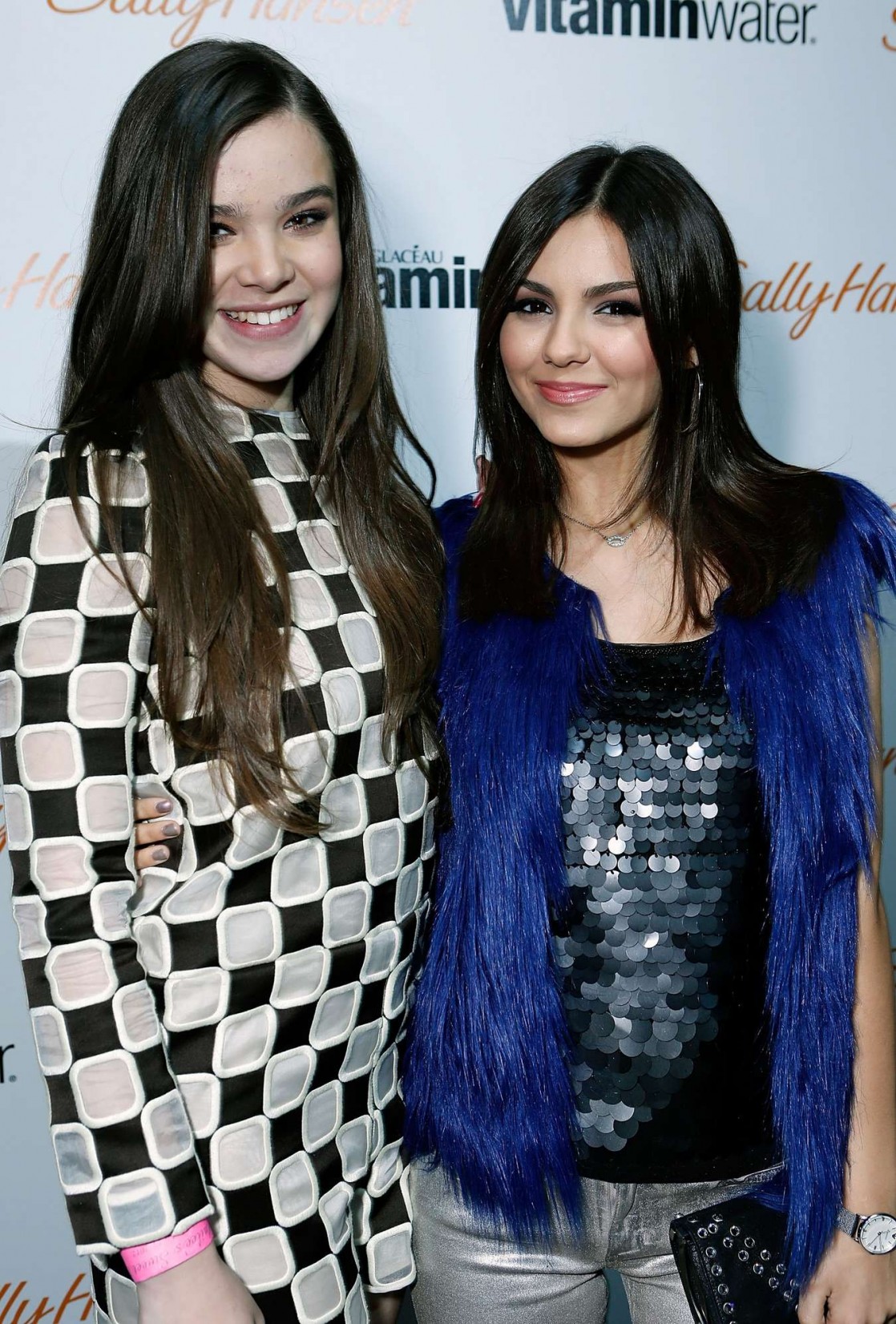 Victoria Justice Rolling Stone Lounge & Restaurant in LA 12/17/12 