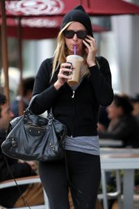 Nicky Hilton Grabs a coffee in L.A. March 6, 2013