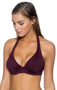 Elizabeth Turner in a bikini