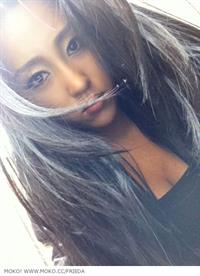 Hu Meng Yuan taking a selfie