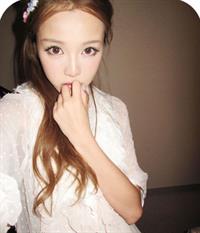 Huang Yi Lin taking a selfie