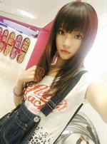 Kingboo taking a selfie