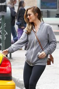 Minka Kelly New York City subway platform 4/5/2012 