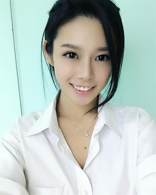 Luvian Ben Neng taking a selfie