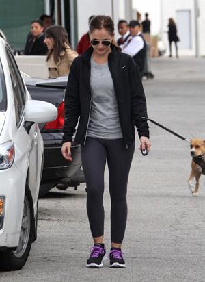 Minka Kelly leaving the gym in LA 12/14/12 
