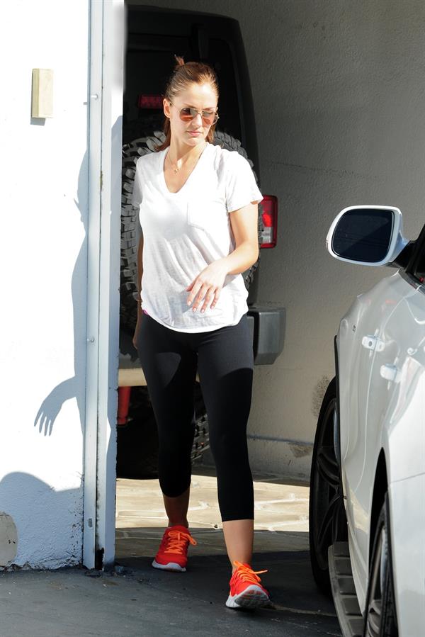 Minka Kelly leaving a gym in Los Angeles 11/19/12 