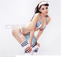 Zhang Wanyou in a bikini
