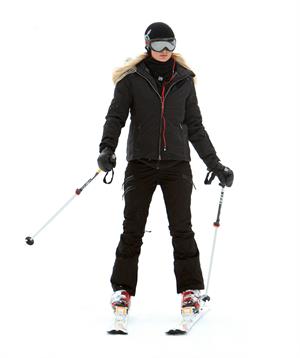 Paris Hilton enjoying a day in the mountains of Aspen December 18, 2012 