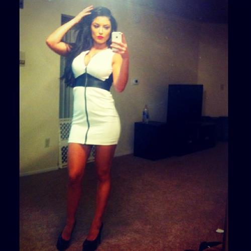 Natalie Eva Marie taking a selfie