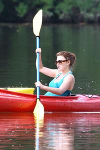 Aimee Teegarden kayaking in Ann Arbor on July 29, 2011 