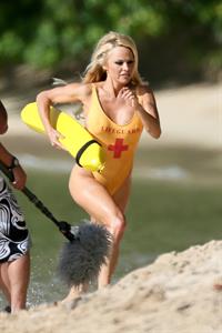 Pamela Anderson - Filming for an Brazilian TV Show in Hawaii 17.08.12