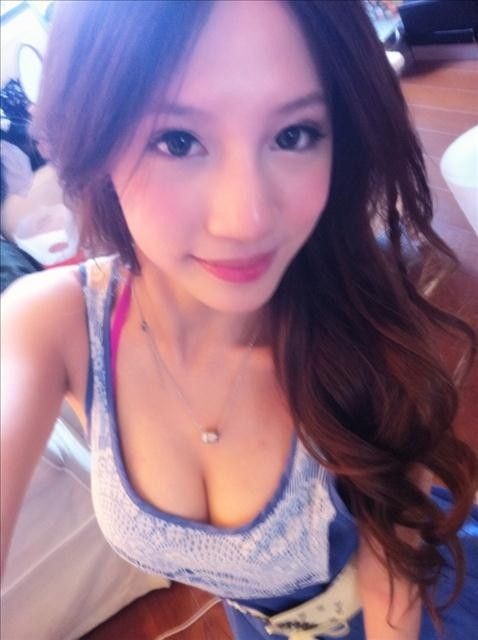 Lin Cai Ti taking a selfie