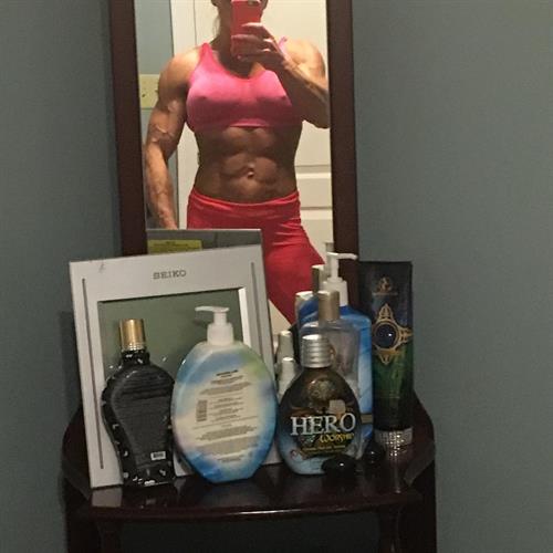 Shannon Rabon taking a selfie