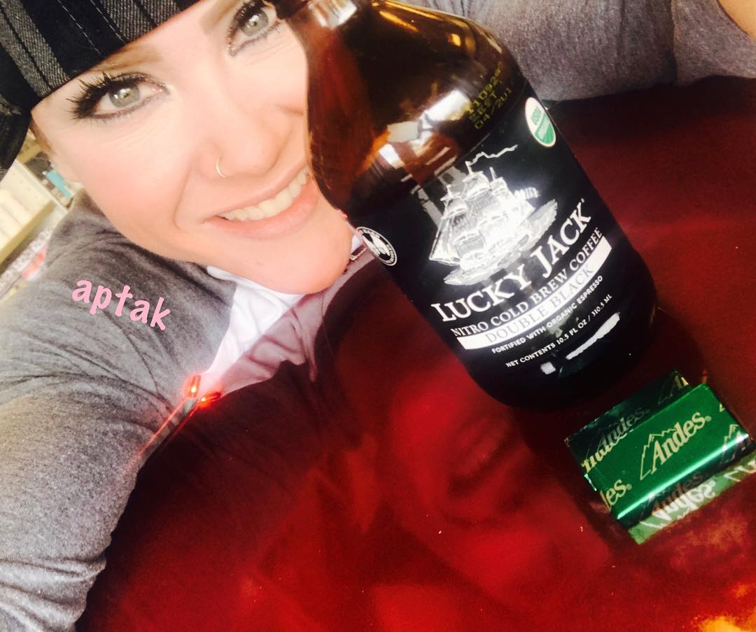 Amanda Michelle Folstad Ptak taking a selfie