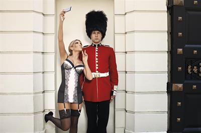 Sylvie van der Vaart in lingerie