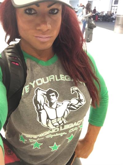 Isabelle Turell taking a selfie