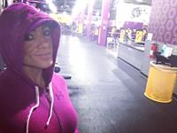 Isabelle Turell taking a selfie