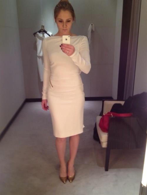 Anna Chakvetadze taking a selfie